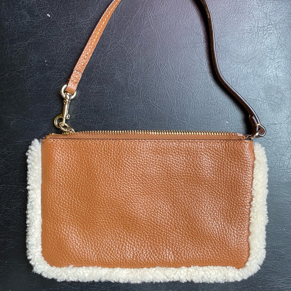 Coach wristlet 🧡 - Picture 3 of 4